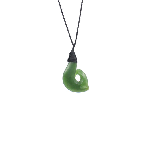 Hei Matau Pounamu Pendant | by Ric Moor
