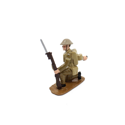 New Zealand Rifle Battalion – Soldier Throwing Grenade