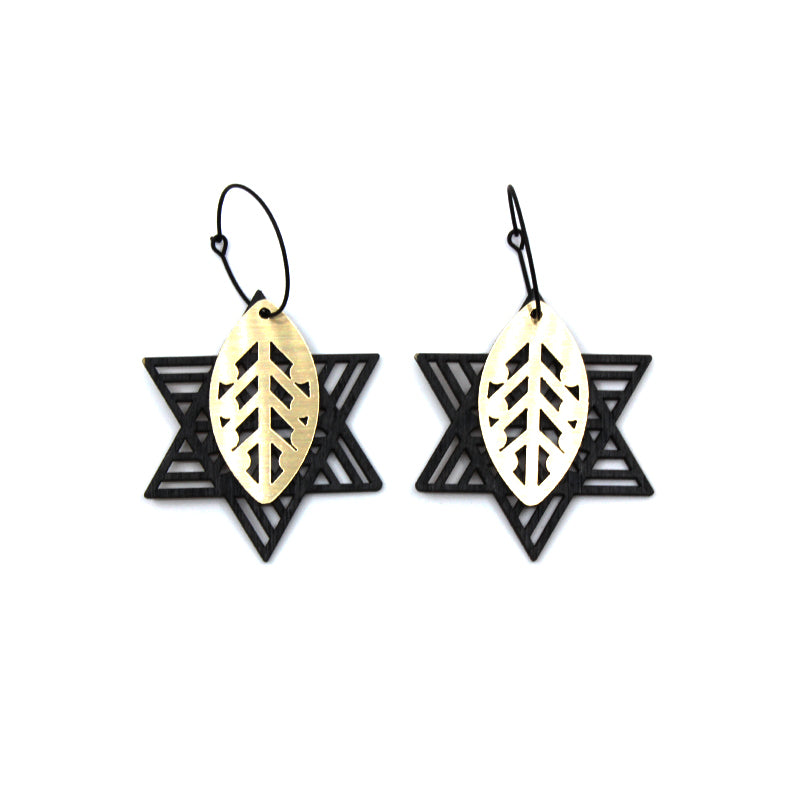 Hinetakurua - Takurua Paewai Earrings - Gold | by Nichola Te Kiri